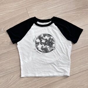 Hollister Black and White Baseball Raglan Baby Tee